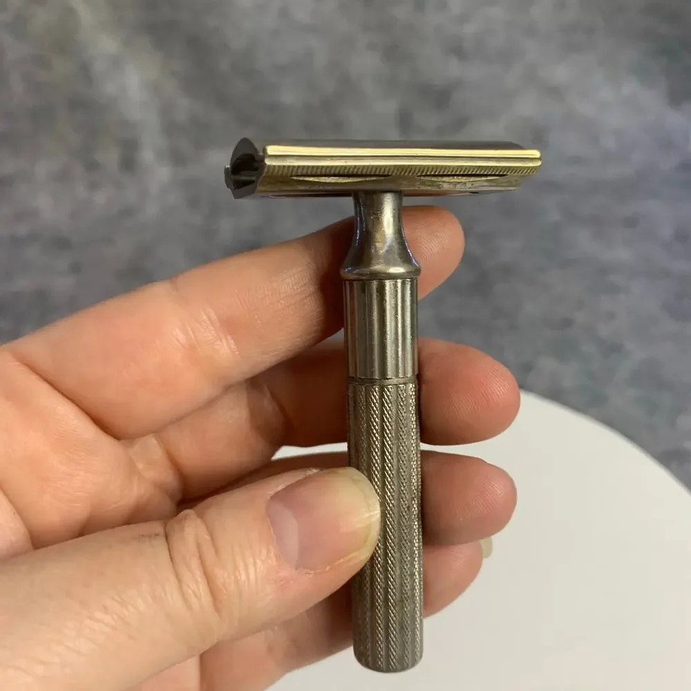 Gillette Fat Handle Double Bladed Safety Razor, WWII Era, 1940's, Vintage, Deco
